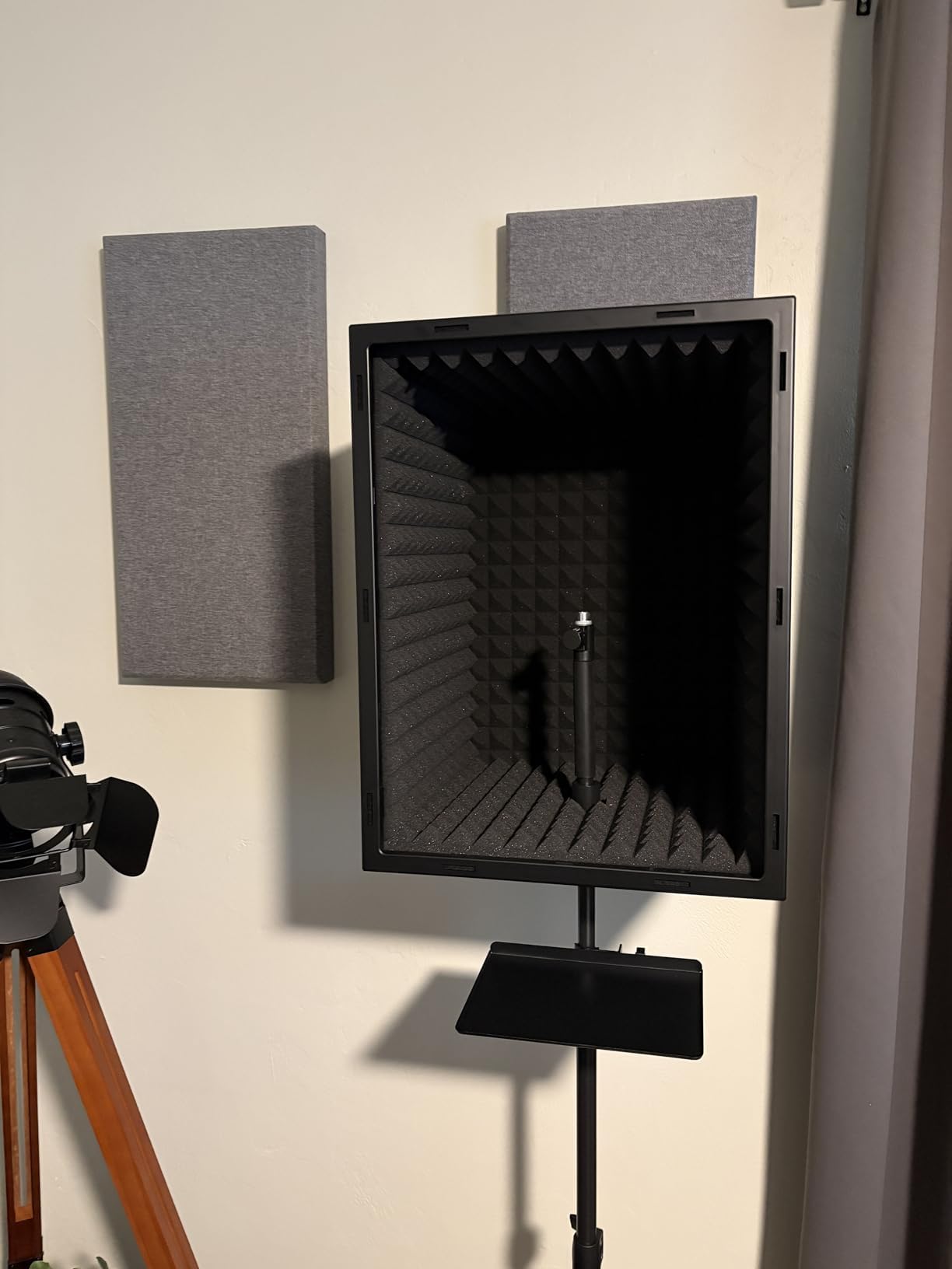 TONOR Microphone Isolation Shield for Studio with Tripod Stand, Vocal Booth customer photo 1