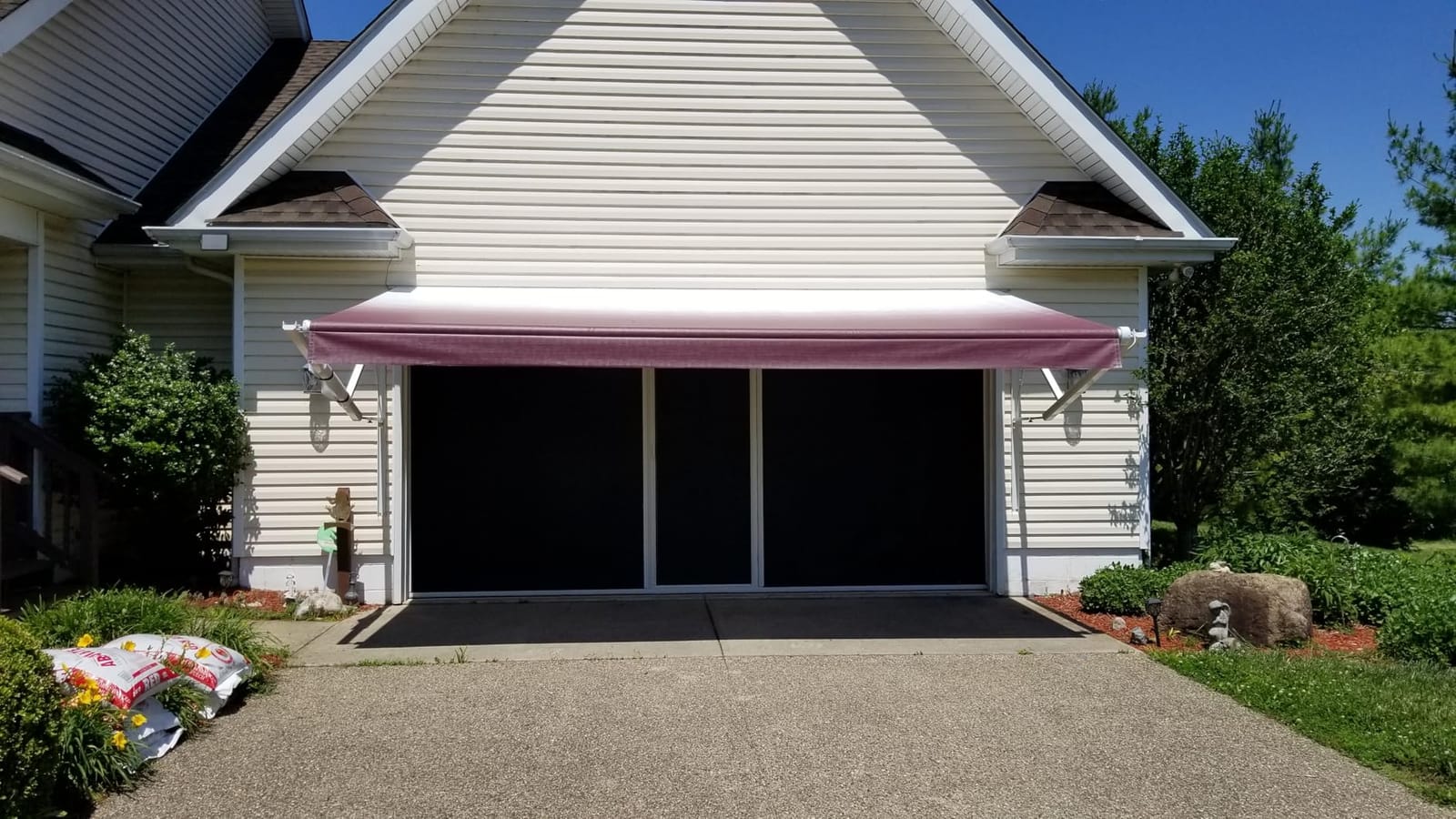 YESCAMP Motorized RV Awning Complete Kit Retractable Electric Camper Awning for RV,Trailers,5th Wheel,Toy Haulers,Motohome RV Trailer Awning for Camper or Home(20Ft,White Frame,Brown Fade) customer photo 1